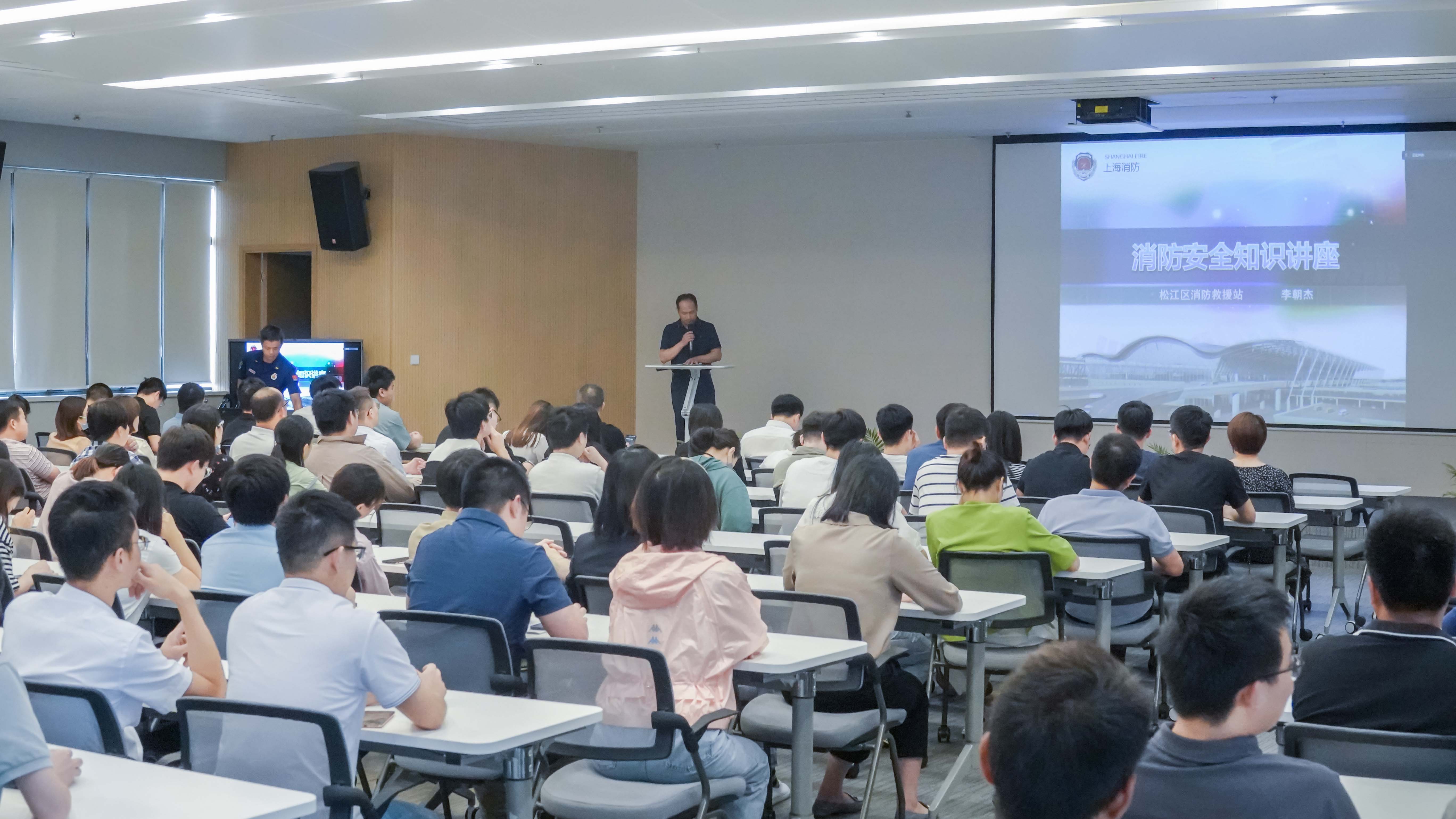 1689830712421152.jpg CP_00021.jpg